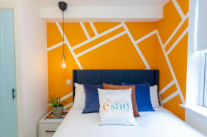 All BR en suite with Smart TVs 20 mins from NEC